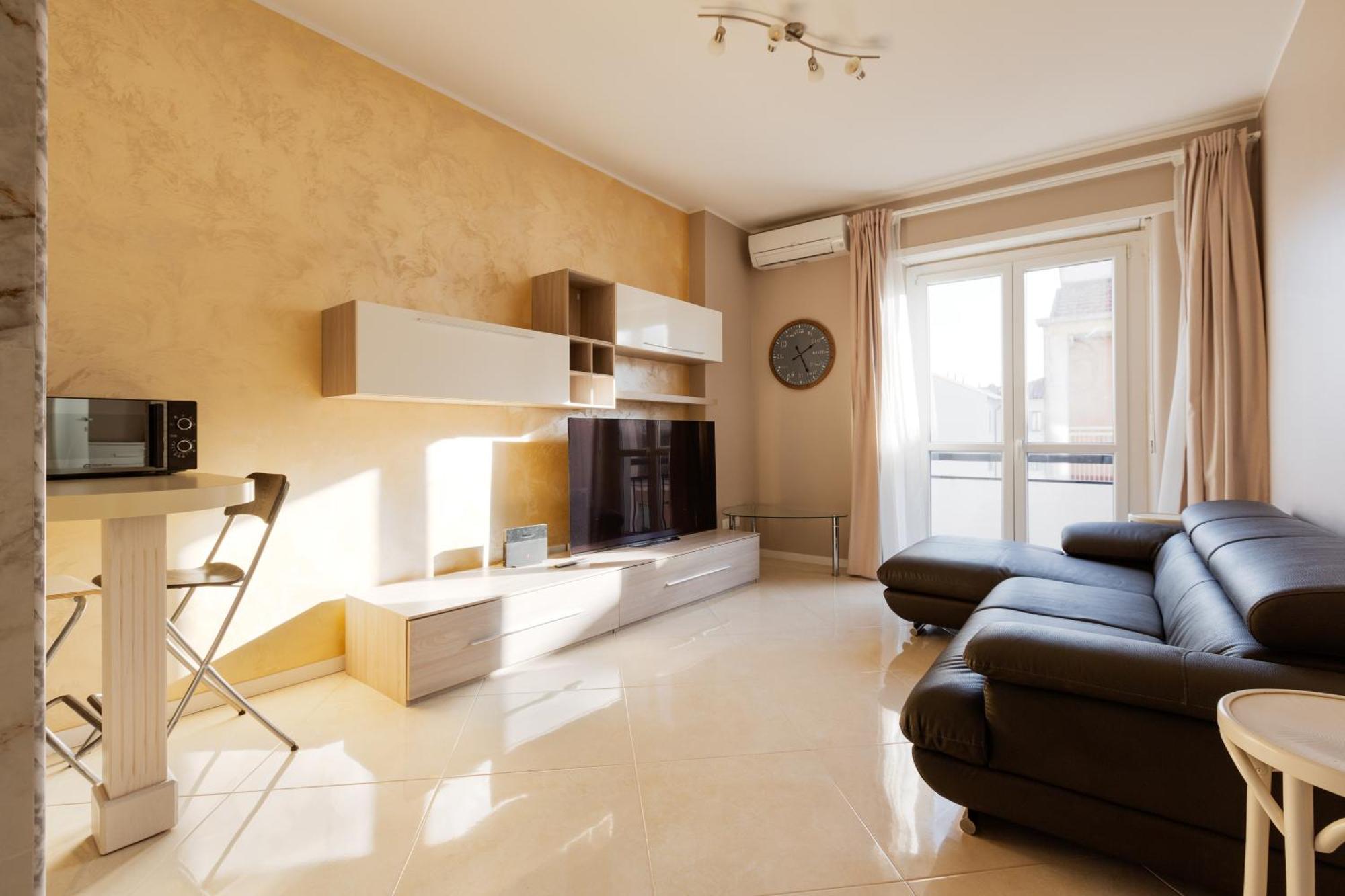 Niguarda Bright Apartment W/ Balcony Milaan Buitenkant foto