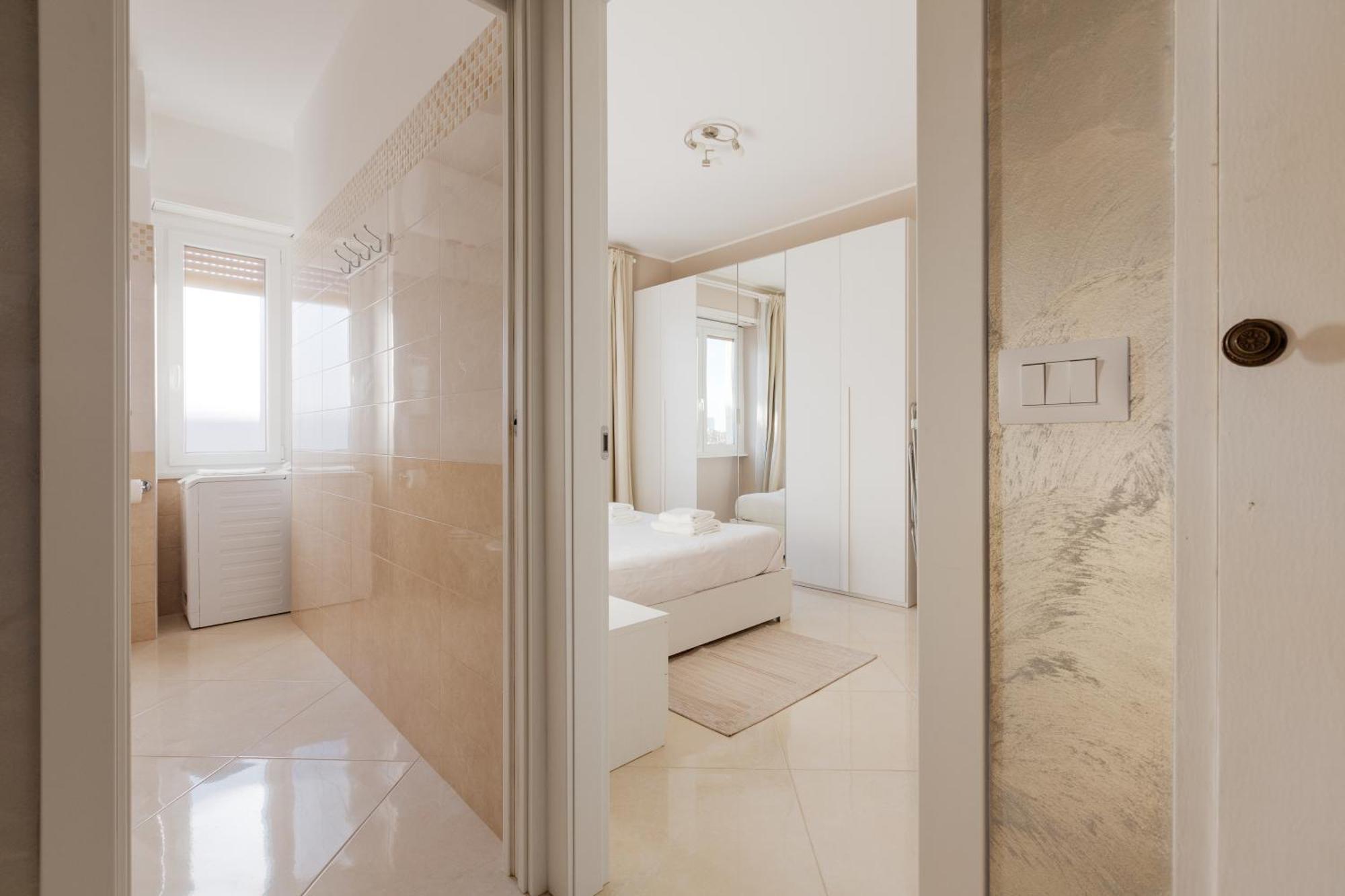 Niguarda Bright Apartment W/ Balcony Milaan Buitenkant foto