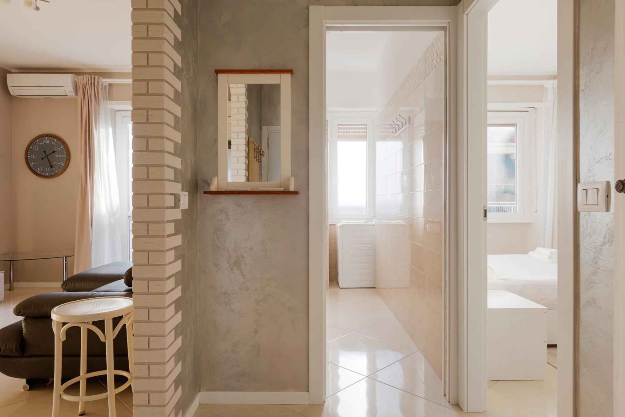 Niguarda Bright Apartment W/ Balcony Milaan Buitenkant foto